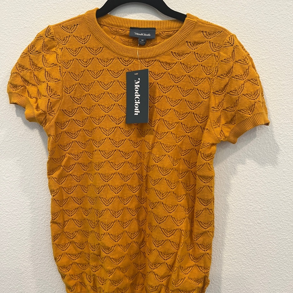 ModCloth Pointelle Taken Sweater Womens Medium Mustard Short Sleeve Sweater